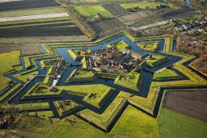 an aerial view of a city with a river at Aurora Sauna Suite - Moderne Ferienwohnung mit Sauna - nur 10 Minuten von Schloss Dankern in Haren