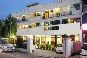 Gallery image of Hotel Kamla Palace in Dehradun