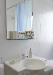 Koupelna v ubytování Dioscouri Hotel