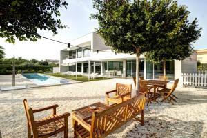 Gallery image of Beach & Golf Luxury Villa Alicante in Alicante