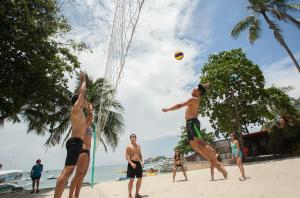 Gestir sem dvelja á Cebu White Sands Resort and Spa