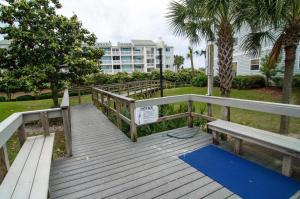 En balkong eller terrasse på Beachside Villas by Panhandle Getaways