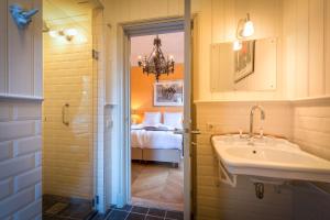 Koupelna v ubytování Logement aan de Vecht + 37 fotografií