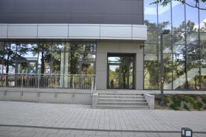 Budova, v ktorej sa apartmán nachádza