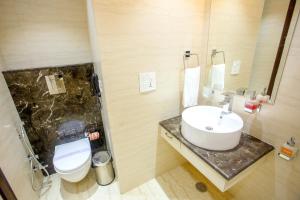 Koupelna v ubytování Hotel Tara Palace Redfort