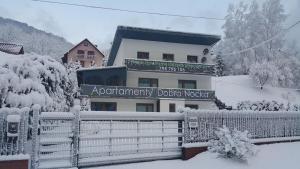 Apartamenty DobraNocka v zime