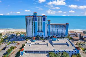 an aerial view of a hotel and the ocean at 19th Floor Oceanfront - Panoramic Views - Sleeps 10 - Caribbean Resort in Myrtle Beach