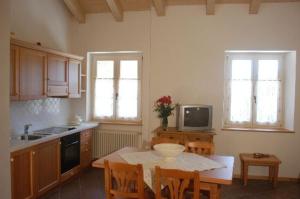 A kitchen or kitchenette at Residence Ca' Delle Margherite