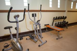 
The fitness center and/or fitness facilities at The SR Residence
