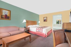 Voodi või voodid majutusasutuse Super 8 by Wyndham St. George UT toas