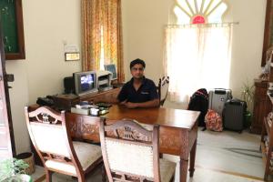 Photo de la galerie de l'établissement Hotel Pratap Bhawan, à Udaipur