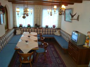 Lounge oder Bar in der Unterkunft Hotel Garni Val-Sinestra