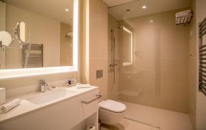 Vannituba majutusasutuses Crowne Plaza Podgorica by IHG