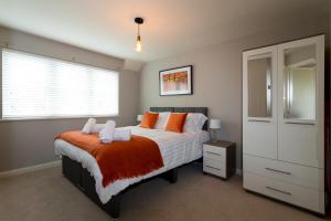 Стая в Beech Lodge Apartments, 2 Bed Apts close to Headington Hospitals