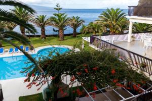 Bazén v ubytování Hotel Sao Jorge Garden nebo v jeho okolí
