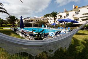 Bazén v ubytování Hotel Sao Jorge Garden nebo v jeho okolí