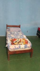 a small bed in a room with at Marlon Franca in Salvador +5 photos