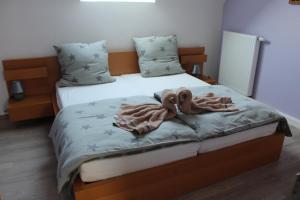 Ferienwohnung Rimbach tesisinde bir odada yatak veya yataklar