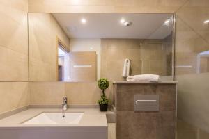 Ένα μπάνιο στο Arguineguín Bay Apartments