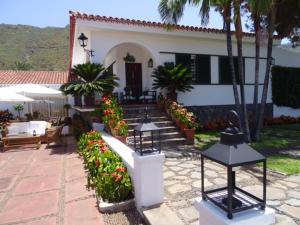 The building in which the country house is located