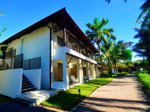 Facaden eller indgangen til Villas Playa Samara Beach Front All Inclusive Resort