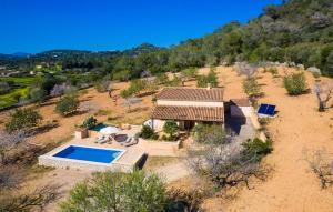 an aerial view of a house with a swimming pool at Can Safiro in Son Servera