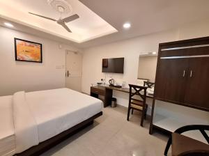 Gallery image of Hotel Abhinandan in Bhopal +11 photos