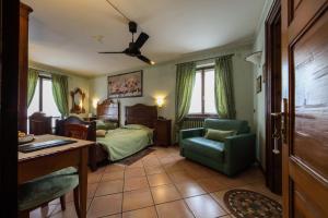 Posteľ alebo postele v izbe v ubytovaní Albergo Ristorante Conca Azzurra + 37 fotografií