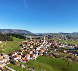 Vista general d'una muntanya o vistes d'una muntanya des de l'aparthotel
