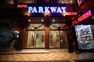 Certifikát, hodnocení, plakát nebo jiný dokument vystavený v ubytování Hotel Parkway Deluxe