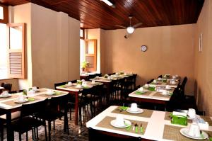 Restorāns vai citas vietas, kur ieturēt maltīti, naktsmītnē Hotel Plaza Riazor