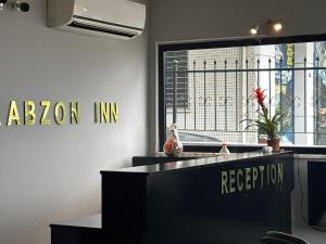 an office with a reception desk and a window at TRABZON ınn REZİDANS in Trabzon