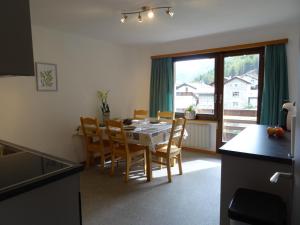 Fotografie z fotogalerie ubytování Apartments Carmena v destinaci Saas-Grund