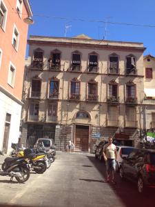 The building in which a vendégházakat is located