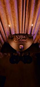 a close up of a curtain in a room at VILLA CLOSE BRIVE centre - LOVE ROOM - SPA privatif in Brive-la-Gaillarde