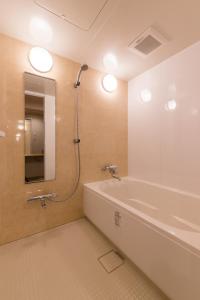Phòng tắm tại SARASA HOTEL Namba