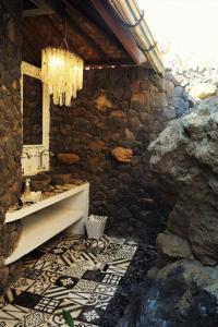 Ett badrum på Balila Beach Resort