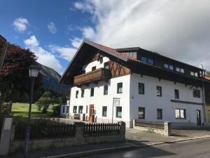 Gallery image of Apartment Barbara by Interhome in Bichlbach
