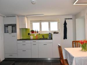 Gallery image of Apartment Seeblick by Interhome in Wasen +6 photos