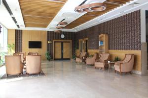 Гостиная зона в YZE Pırlanta Hotel