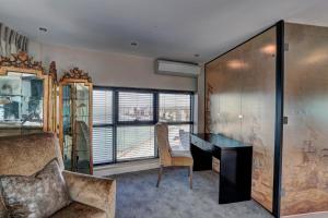 Gallery image of Ocean View Penthouse in Strand