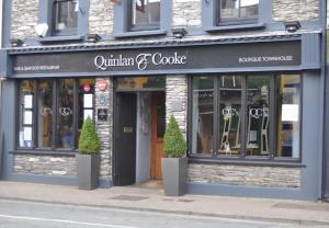 Fotografie z fotogalerie ubytování Quinlan & Cooke Boutique Townhouse and QCs Seafood Restaurant v destinaci Cahersiveen
