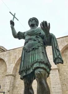 a statue of a man standing on an elephant at Panta Rei 97 in Barletta