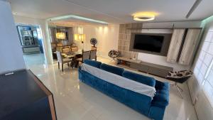 Foto de Casa com piscina, Até 8 pessoas, Garagem para 3 Carros