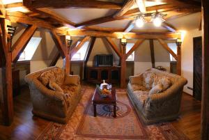 Posezení v ubytování Chateau Zbiroh