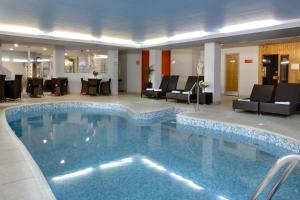 Bazén v ubytování The Diplomat Hotel Restaurant & Spa nebo v jeho okolí