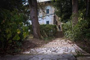 Budova, v ktorej sa rezort nachádza