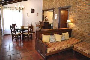 The lounge or bar area at Cabañas Patagonia