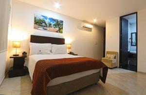 Katil atau katil-katil dalam bilik di Hotel Kahvé +37 gambar