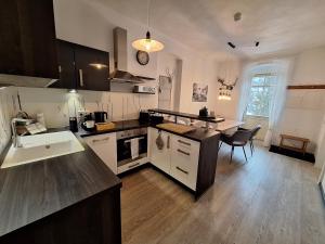 Køkken eller tekøkken på Ferienwohnung Ausblick mit Balkon im Ski- und Wandergebiet